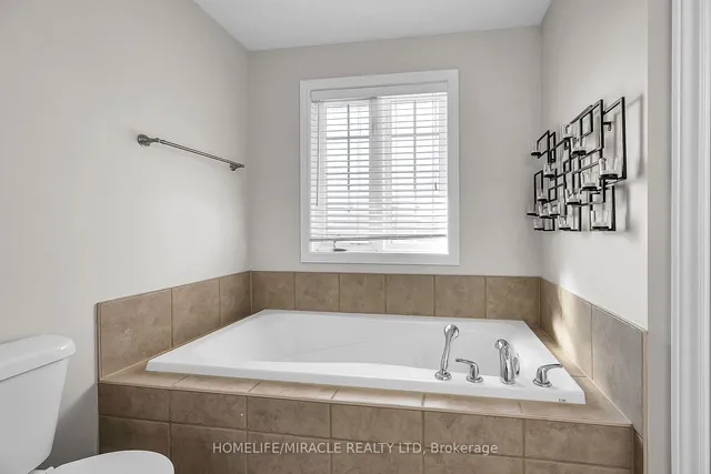 Additional image 26 of 226 Spring valley Cres