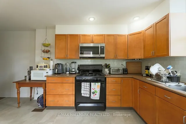 Additional image 11 of 129 Brunswick Ave