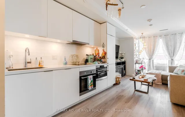 Additional image 8 of 15 Queens Quay Unit 921