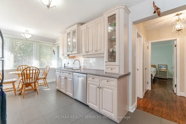 Additional image 20 of 18 Wellington St