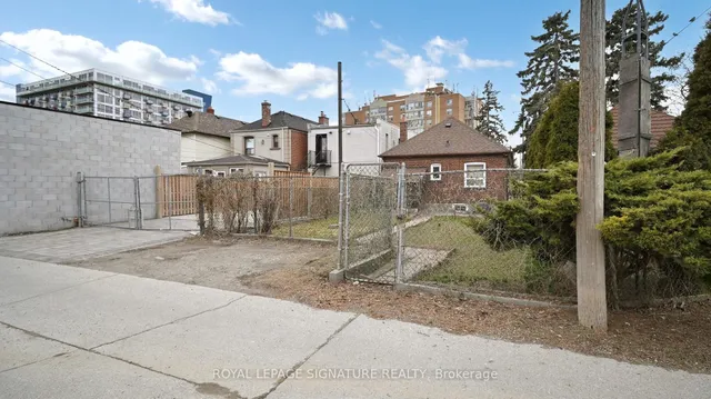 Additional image 37 of 1625 Keele St