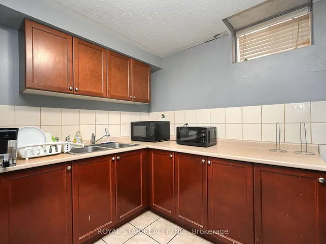 Additional image 37 of 33 Alice Spring Cres