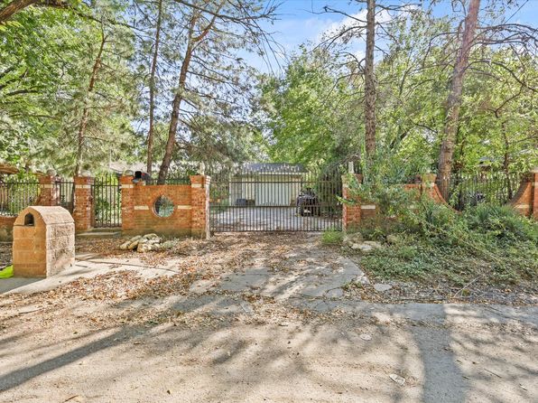 1152 Elva Warren St, Fort Worth, TX 76115