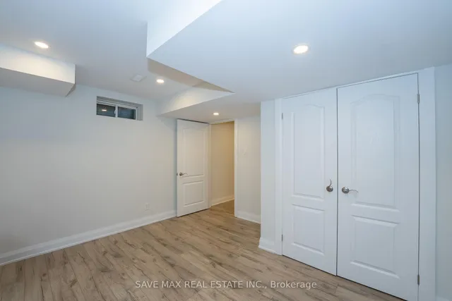 Additional image 44 of 36 Roulette Cres