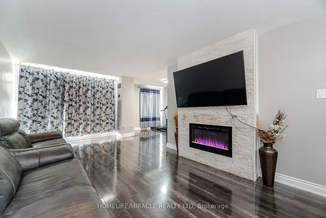 Additional image 11 of 2 Valhalla Inn Rd Unit 111