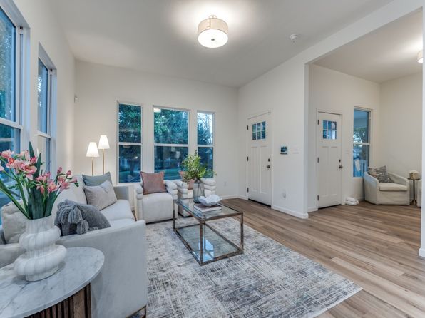 Additional image 3 of 323 S Montclair Ave, Dallas, TX 75208