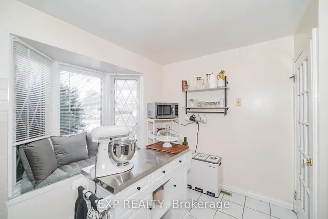 Additional image 16 of 55 Hollyberry Tr