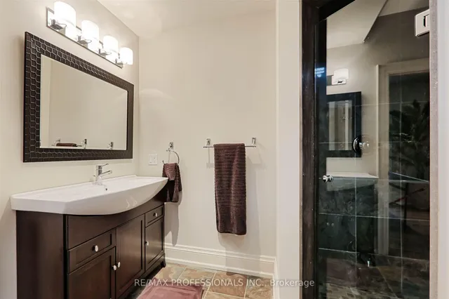 Additional image 42 of 19 Bromley Cres