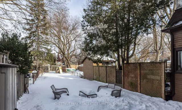 Additional image 32 of 393 Quebec Ave