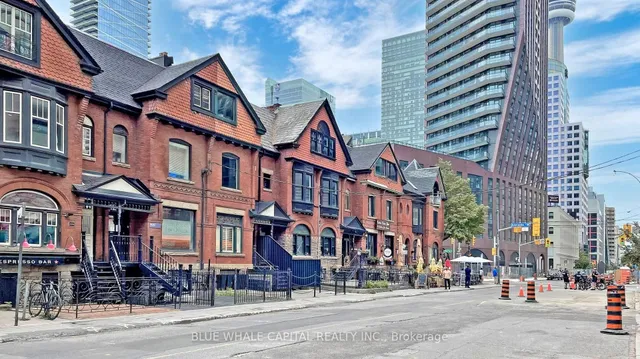 Additional image 4 of 99 John St Unit 1403