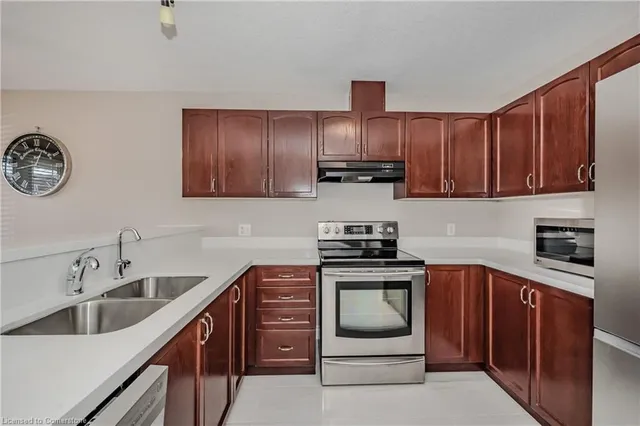 Additional image 11 of 535 Windflower Cres Unit 57