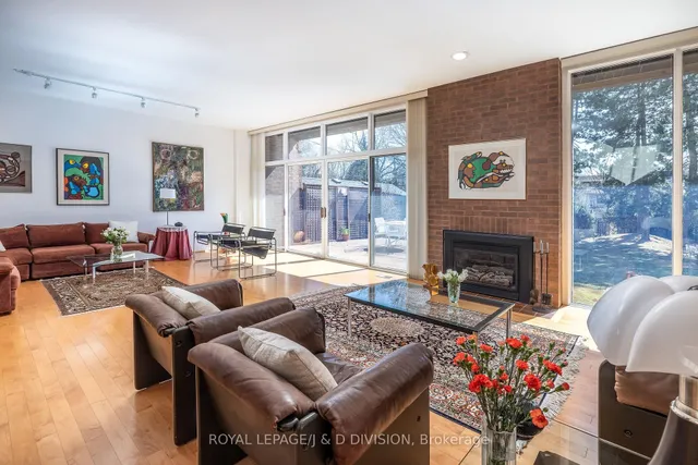 Additional image 11 of 165 Sherwood Ave