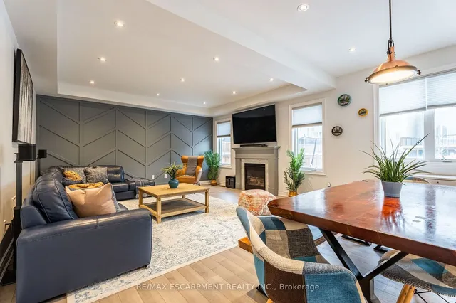 Additional image 14 of 266 Humphrey St