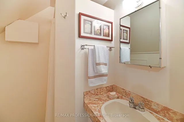 Additional image 29 of 29 Markay St