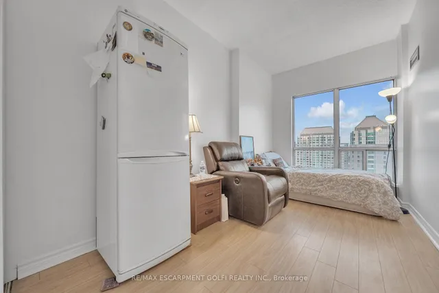 Additional image 26 of 8 Lee Centre Dr Unit PH203