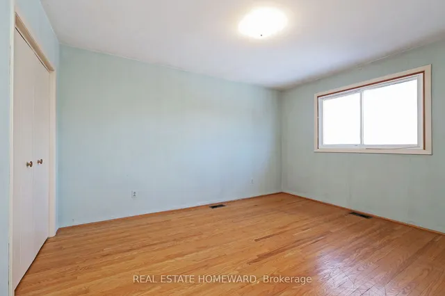 Additional image 17 of 36 Manorglen Cres