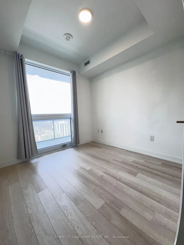 Additional image 8 of 39 Roehampton Ave Unit 3209