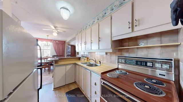 Additional image 21 of 90 Ling Rd Unit 1101