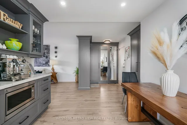 Additional image 3 of 355 Rathburn Rd Unit 701