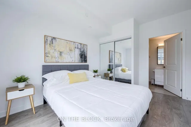 Additional image 27 of 543 Richmond St Unit 1006