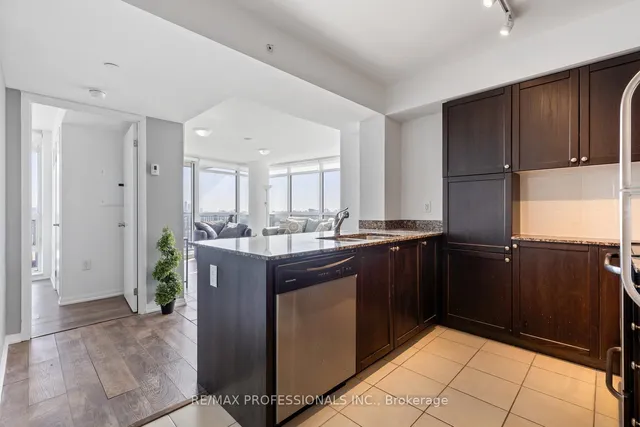 Additional image 10 of 800 Lawrence Ave Unit 1014