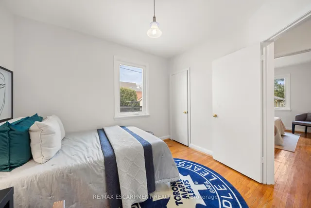 Additional image 29 of 3908 Bloor St