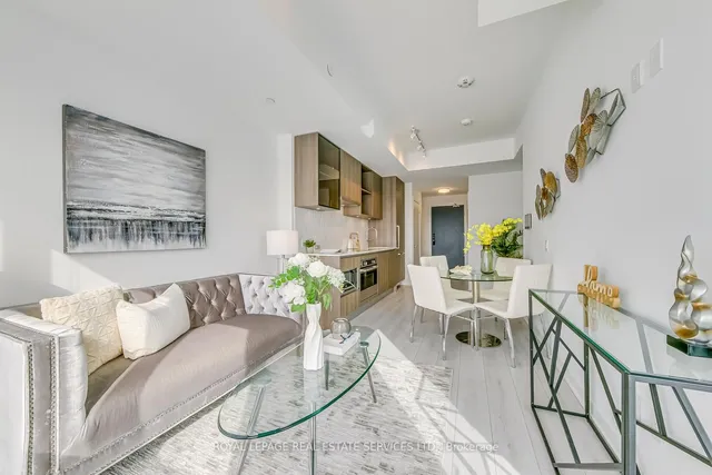 Additional image 12 of 405 Dundas St Unit 805