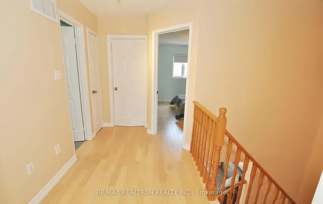 Additional image 18 of 51 Eastport Dr