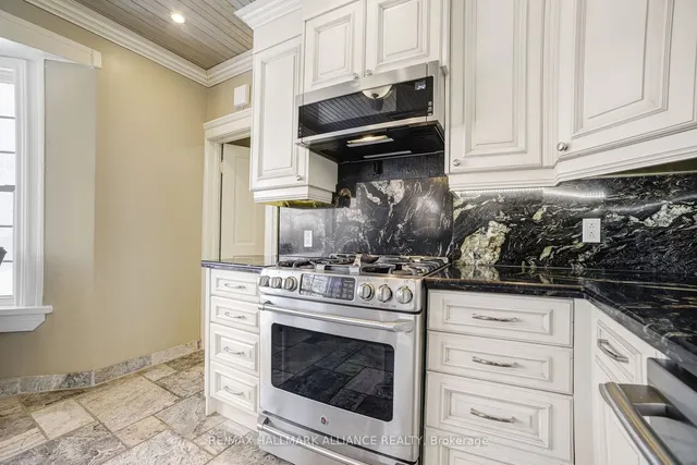 Additional image 19 of 39 Lakeview Dr