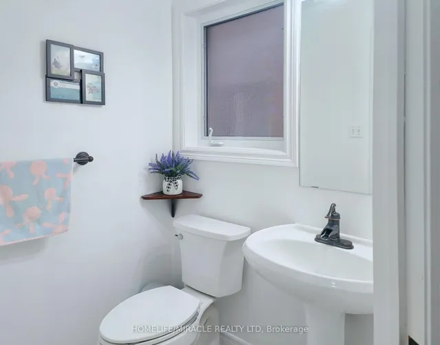 Additional image 12 of 11 Twin Pines Cres