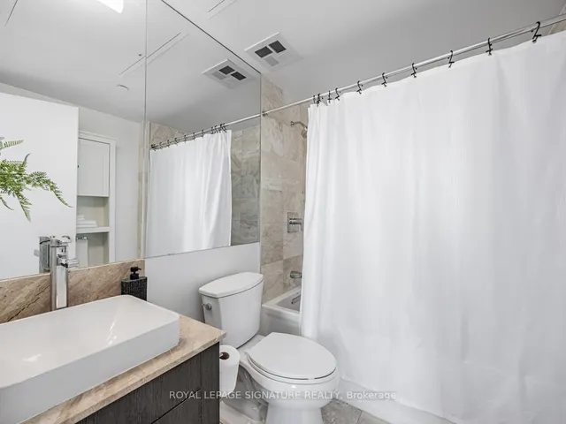 Additional image 45 of 3018 Yonge St Unit 714