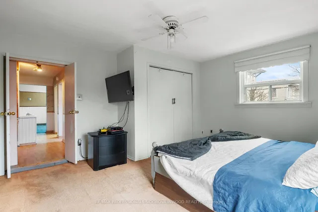 Additional image 24 of 330 Gilmour Ave