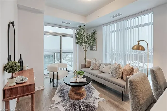 Additional image 16 of 460 Dundas St Unit 611