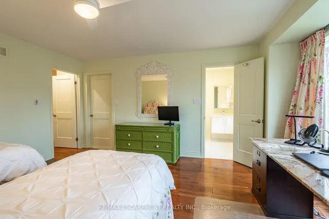 Additional image 19 of 91 Edgewater Dr