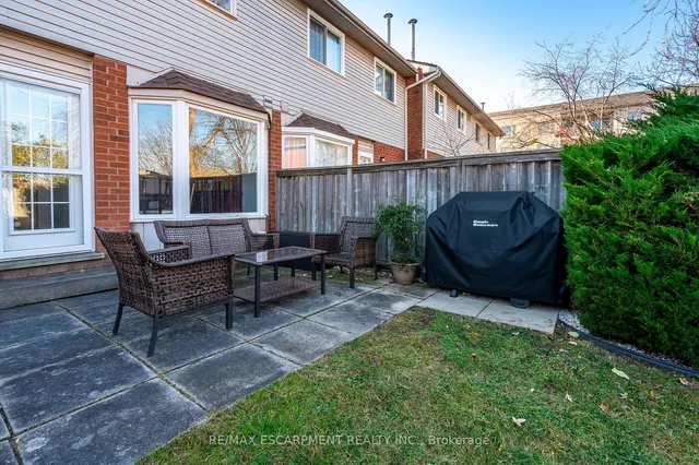 Additional image 40 of 85 Royalvista Dr