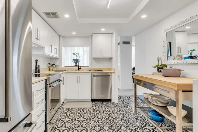 Additional image 16 of 1320 Islington Ave Unit 901