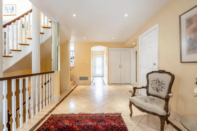 Additional image 6 of 887 MONTGOMERY Dr