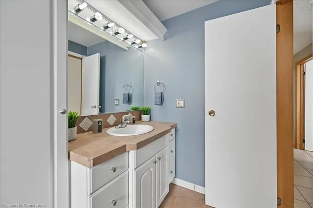 Additional image 17 of 13 Marston St