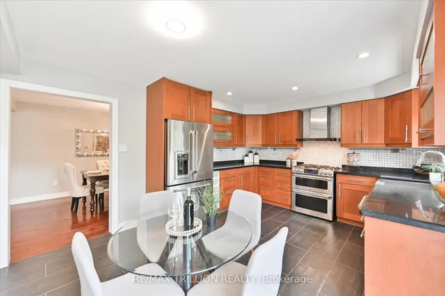 Additional image 17 of 611 Staines Rd