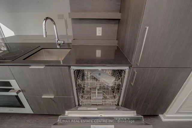 Additional image 22 of 28 Ann St Unit 310