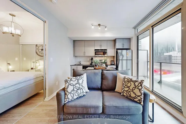 Additional image 7 of 55 Bremner Blvd Unit 1306