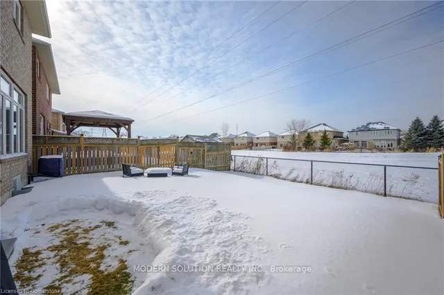 Additional image 38 of 142 IRWIN Ave