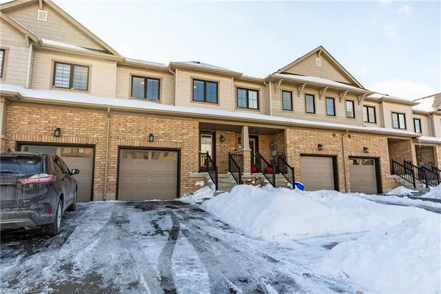 4 Pagebrook Cres