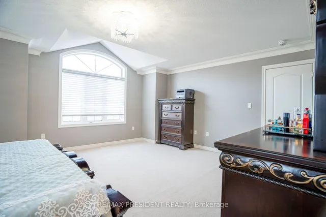 Additional image 29 of 35 Yately St