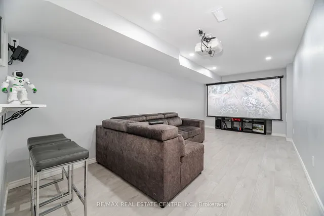 Additional image 39 of 1565 Evans Terr