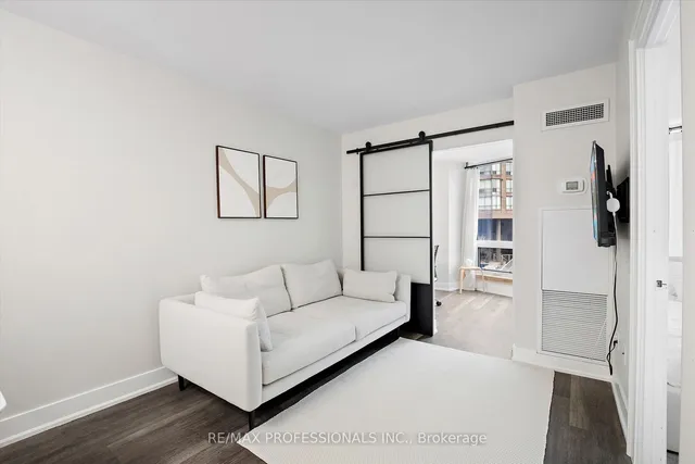 Additional image 8 of 1055 Bay St Unit 709