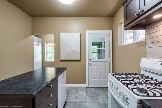 Additional image 21 of 90 Blake St