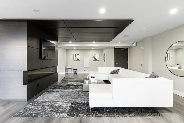 Additional image 37 of 15 Queen St Unit 1701