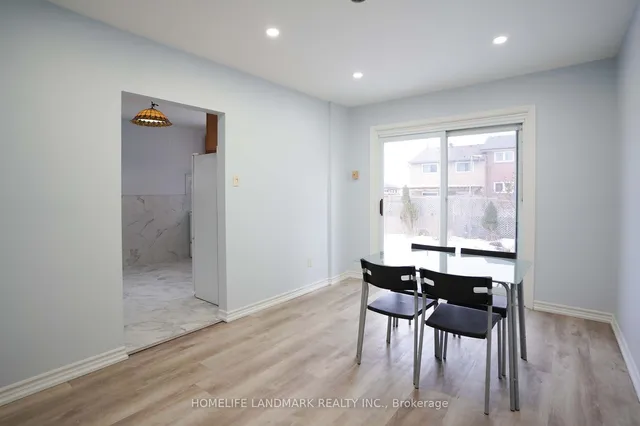 Additional image 7 of 52 Yellowstone St