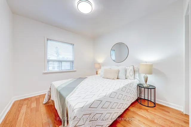 Additional image 16 of 20 Blakemanor Blvd